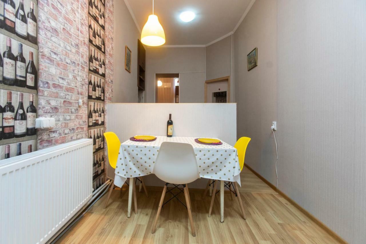 Minimalist Studio Walking Distance To City Centre Leilighet Tbilisi Eksteriør bilde